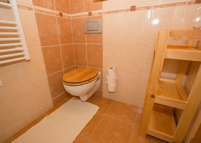 Velke Ostre Alpesi faház Radola